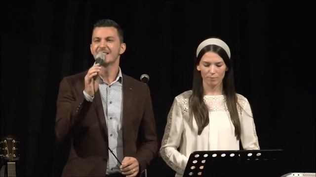 Otto si Dana Pascal - Toti acei condusi de pace