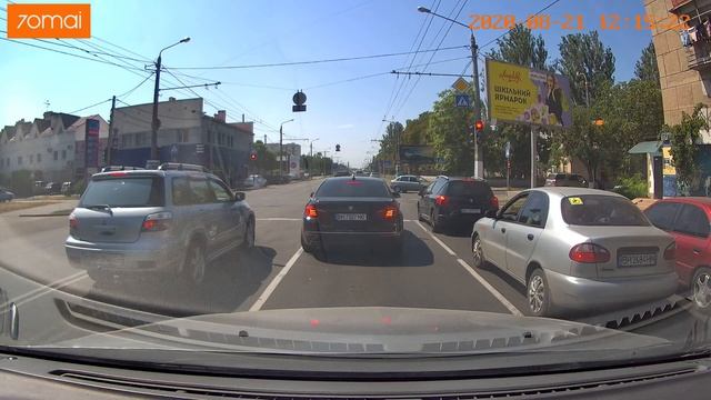 проезд на красный свет по встречке с кандебоберами