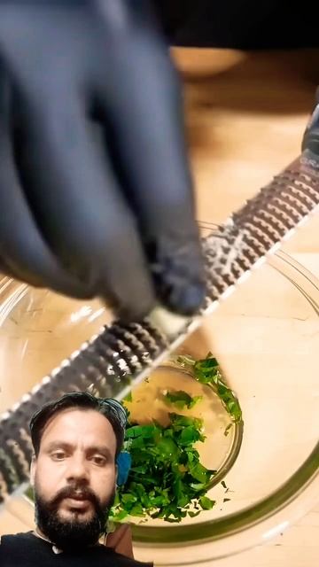 Kya Gajab Ki chicken Banai bhai ne🤣😌😋# green screen# khana banana# viral video# reaction# majedar#