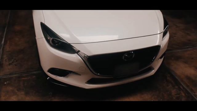 MAZDA 3 FastBack / BODY KIT Laterales y Frontal / AUTOSUR