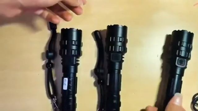 Tactical Flashlight 1600 Lumen Outdoor Hunting Weapon Light