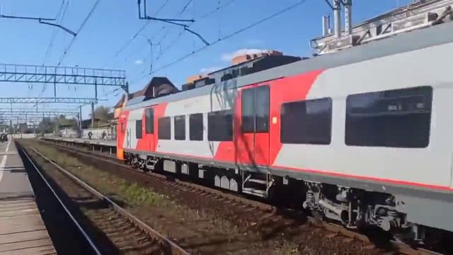 Электропоезд Ласточка ЭС1П 014 сообщением Нижний Новгород - Москва мимо станции Павловский Посад