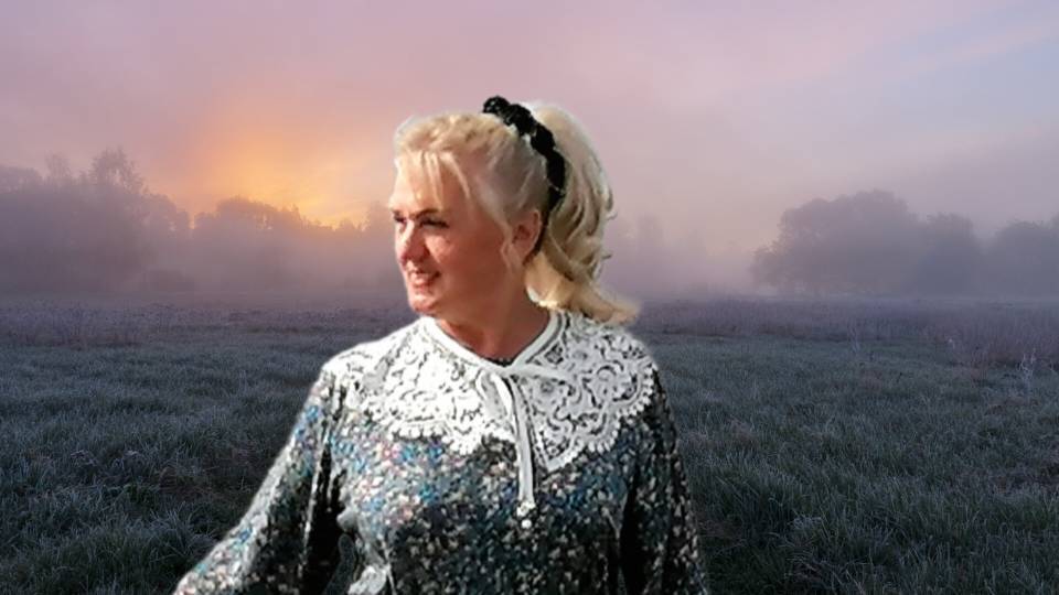 Галина Кузнецова  "По степи туман лиловый стелется" (музыка и слова Ирины Скибиной)