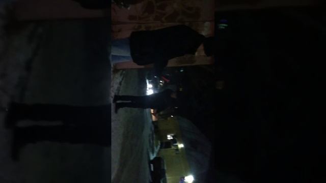 Как мы хлопаем хлопушки ! УРААА !