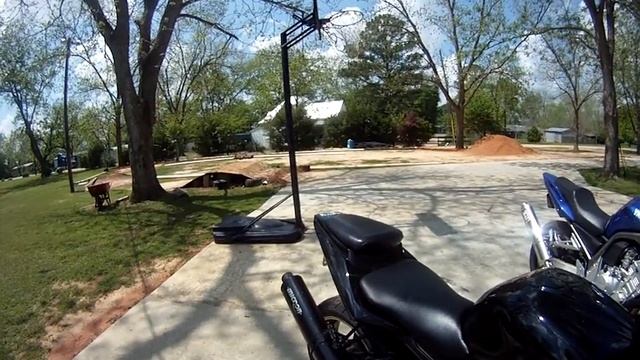 Yamaha R6 with Micron pipe.MP4