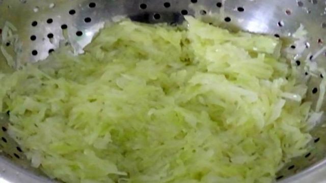Лепёшки с капустой и сыром