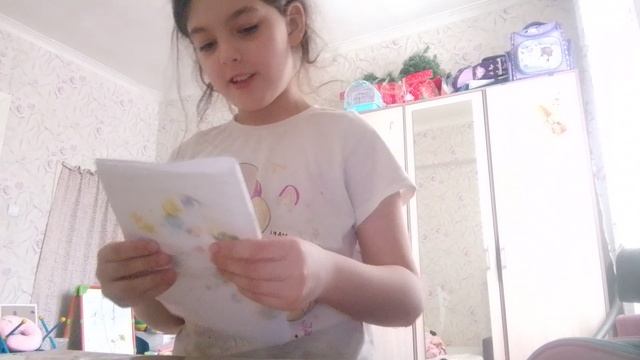 убираюсь в своей комнате