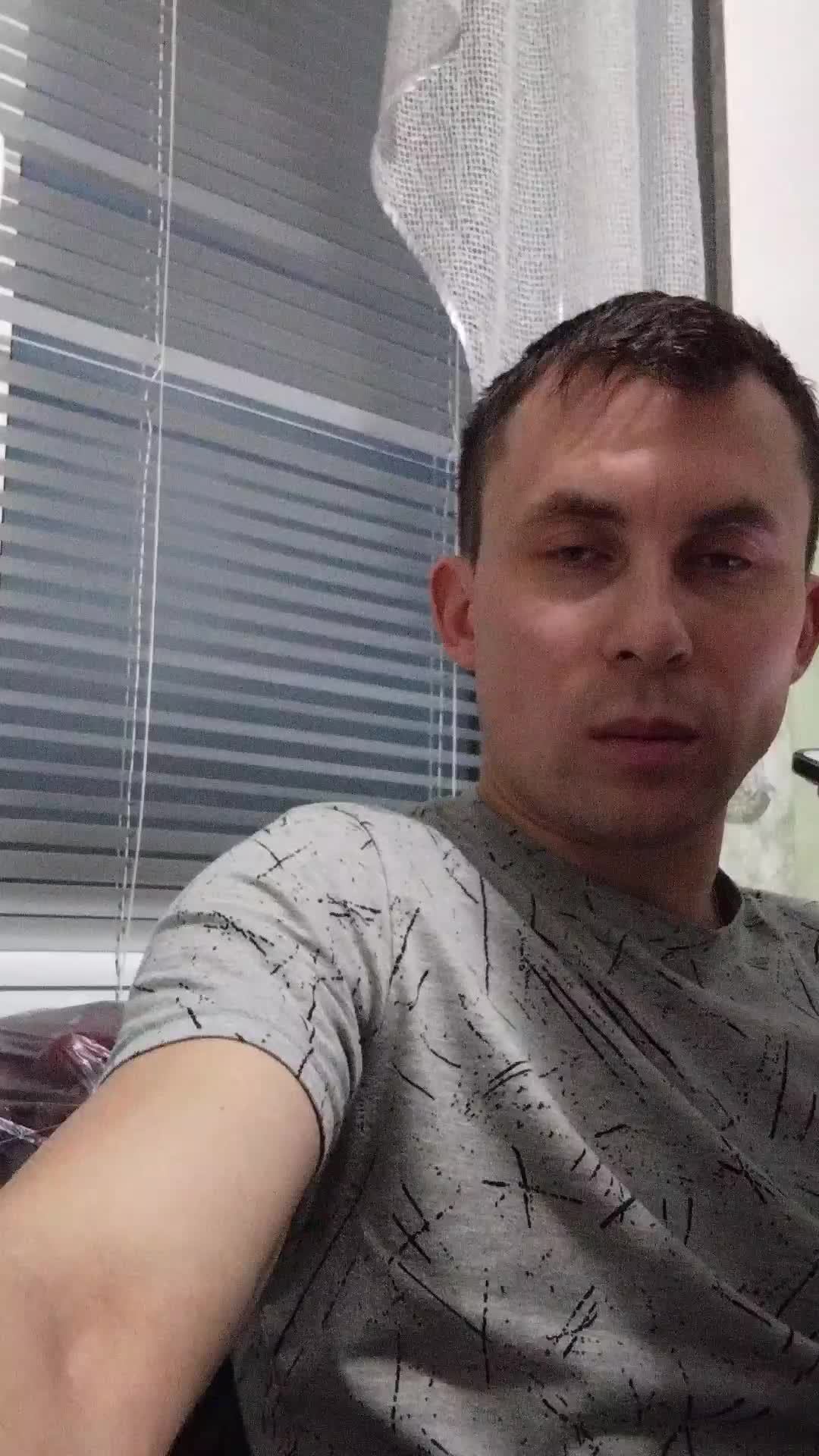 слушаем музыку