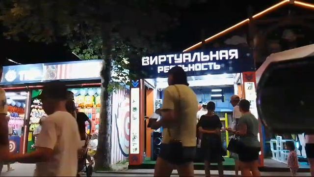 Анапа Виртуальная реальность . девочку забыли пристегнуть