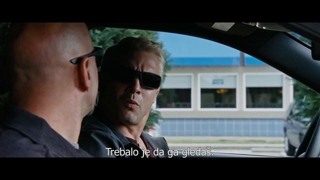 DŽEK RIČER - BEZ POVRATKA (JACK REACHER: NEVER GO BACK) - klip iz filma