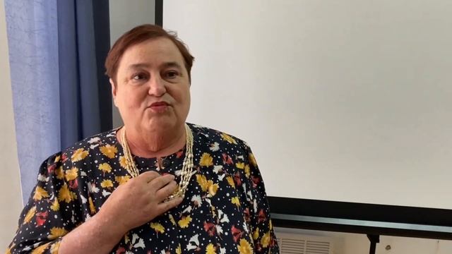 В Красном Луче продолжается обучение по программе "Стирая грань идем в Online"