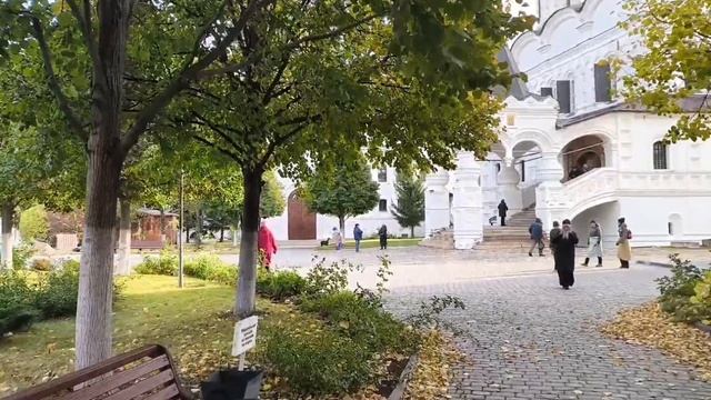 Монастыри с чудотворными иконами, которые помогают.