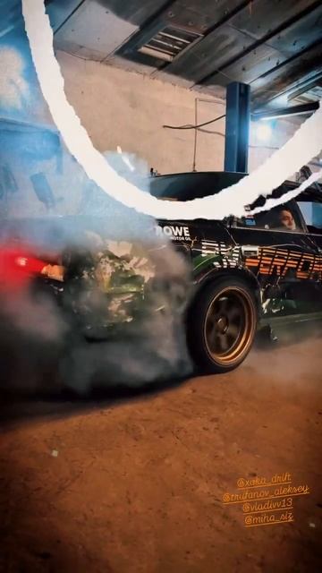 Бернаут Toyota chaser 81