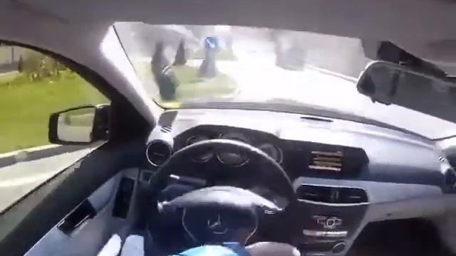 W203