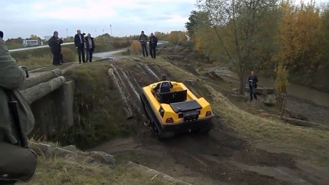 LADA Automobile GmbH präsentiert den TINGER