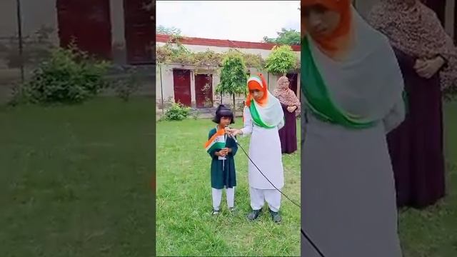milli model school 15 august programme Tabassum aur unki classmates(2)