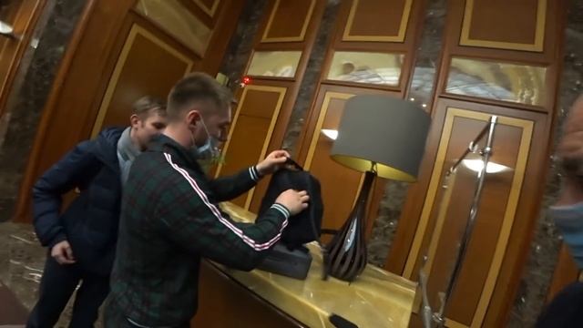 VLOG #1. ТОВАРКА ДЛЯ СТАРТА. БИЗНЕС ИНТЕРВЬЮ В КАЛЬЯНКЕ