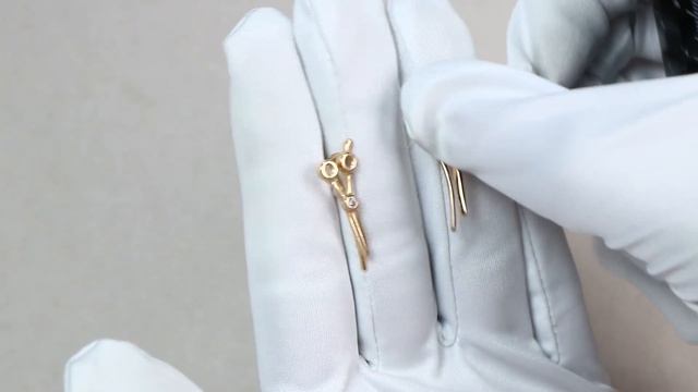 Золотые серьги AQUAMARINE с фианитом 48653А