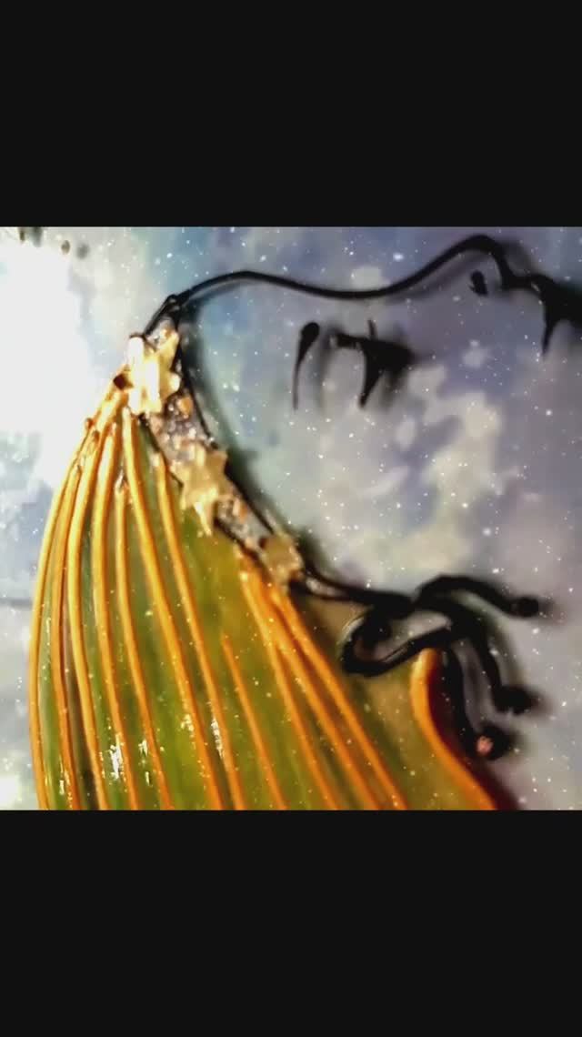 Девушка и месяц 🌜🌷
