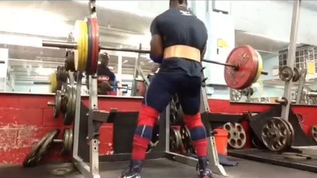 Kevin OAK 600 Lb Zercher Squat