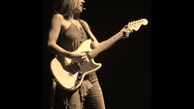Liz Phair - Mother's Little Helper (Rolling Stones cover)