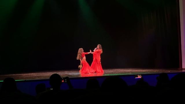 Рябчикова Александра и Рябчикова Анастасия