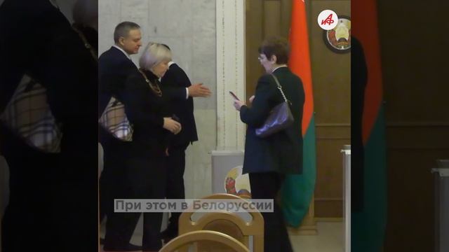 «Мне фиолетово!»: Лукашенко отчитал британского журналиста по поводу выборов президента