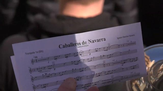 Les tropes cristianes desfilen al Mig Any de Torrent