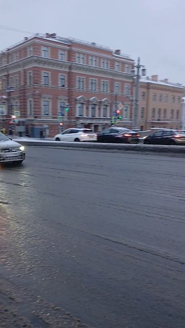 почему без шапки.Питер