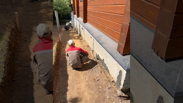 Подготовка опалубки для утеплённой отмостки