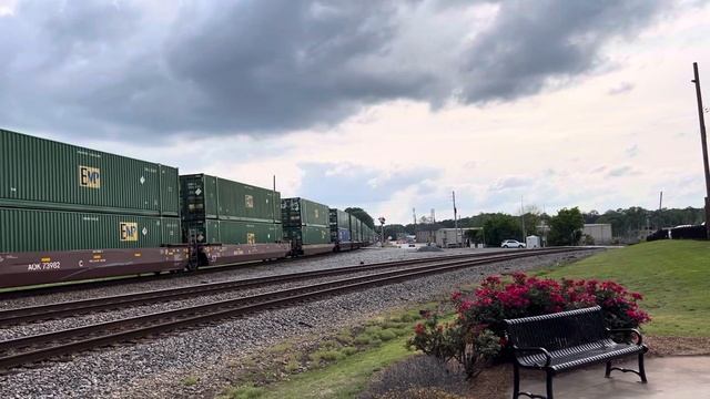 Part of NS intermodal train in Austell ga