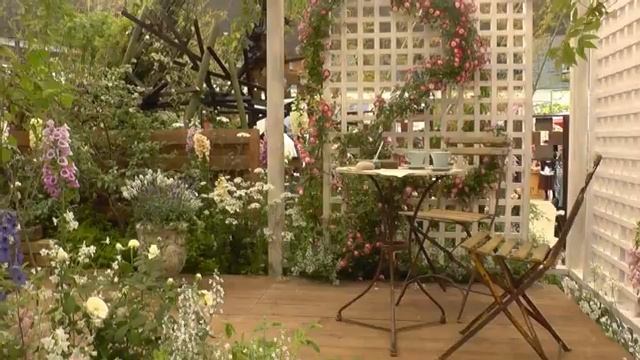 Stone_Rose_Garden3.mp4