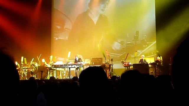 Jean Michel Jarre - Magnetic Fields 2 (short clip) @ Ahoy Rotterdam 27 nov 2010 nr.6