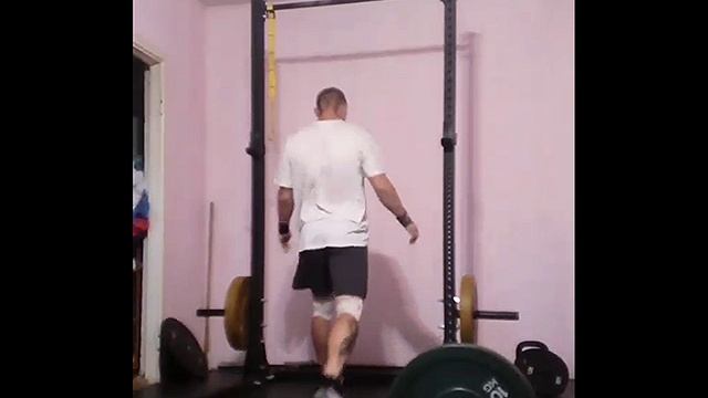 Берпи с подтягиванием