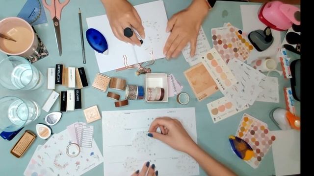 CLARIY & RIA dekorieren mit den selben MATERIALIEN aus RIAS SAMMLUNG in verschiedenen PLANERN TEIL