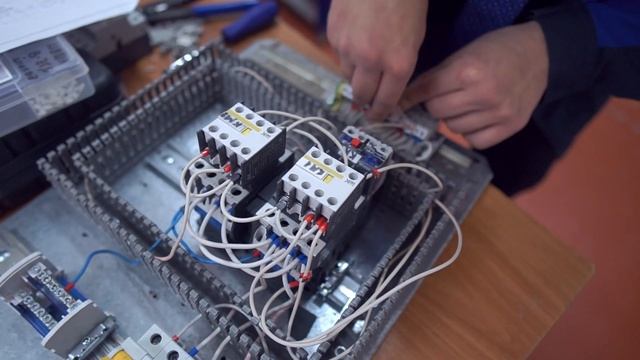 Экзамен на разряд  Профессия «Электромонтёр»