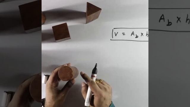 Volume = Area of base × height || सबके लिए एक ही Formula || #Shorts