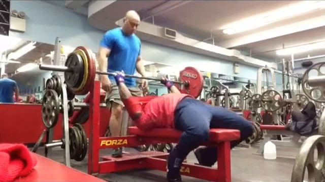 Kevin OAK 705 Lb x 3 Squat & 419 Lb x 6 SS Close Grip Bench