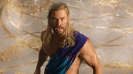 Thor MATA a Zeus - Thor: Amor y trueno (2022) - Audio Latino (HD)