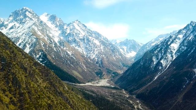 Ала-Арча с высоты птичьего полета Кыргызстан