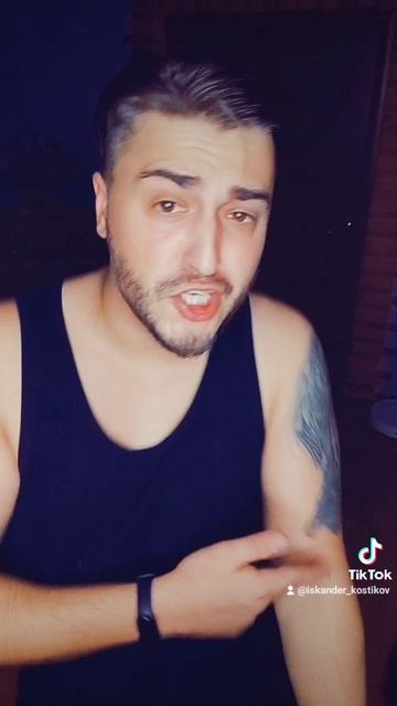 Когда начать бриться