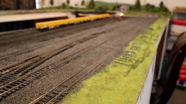 Hornby - Class 373 Eurostar (10 Cars DCC With Lights)
