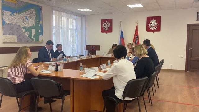 Александр Серегин представил информацию на очередном заседании Совета депутатов МО Братеево