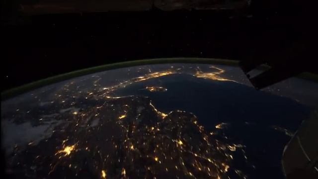 Один во тьме - Покадровая съемка с борта МКС