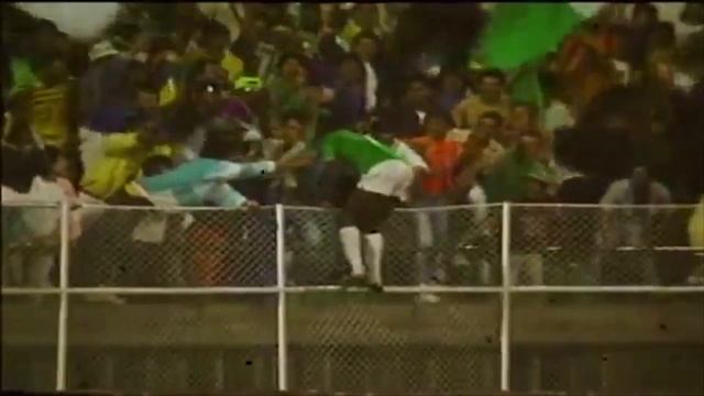 Você sabia que Pablo Escobar comandou o futebol sul americano no final dos anos 80?