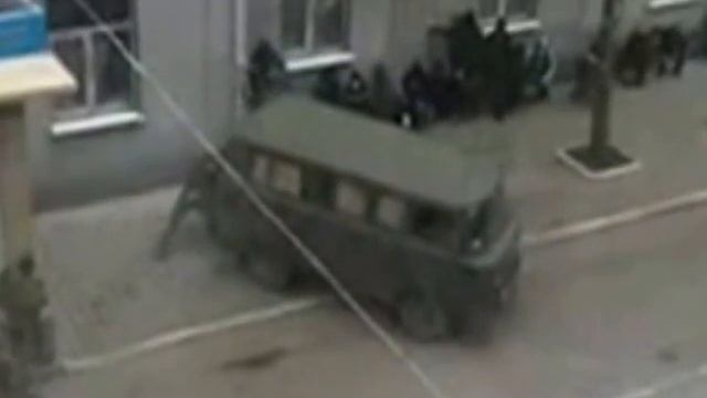 Захват боевиками милиции в Славянске.(12004014)