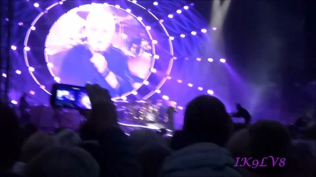 Queen + Adam Lambert "A Kind of Magic"
