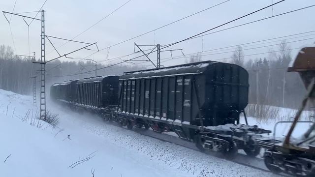 Почтовый. "Валюта". Сплотка, дефектоскоп, снегоочиститель, электричка и пассажирские поезда