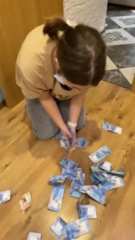 На уме одно бабло