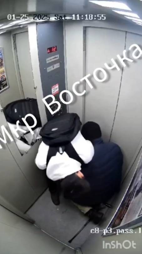 В Краснодаре парень в лифте напал на пенсионера, избил его и ограбил